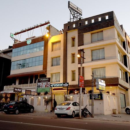 Hotel The Radiant Star Джайпур Екстериор снимка