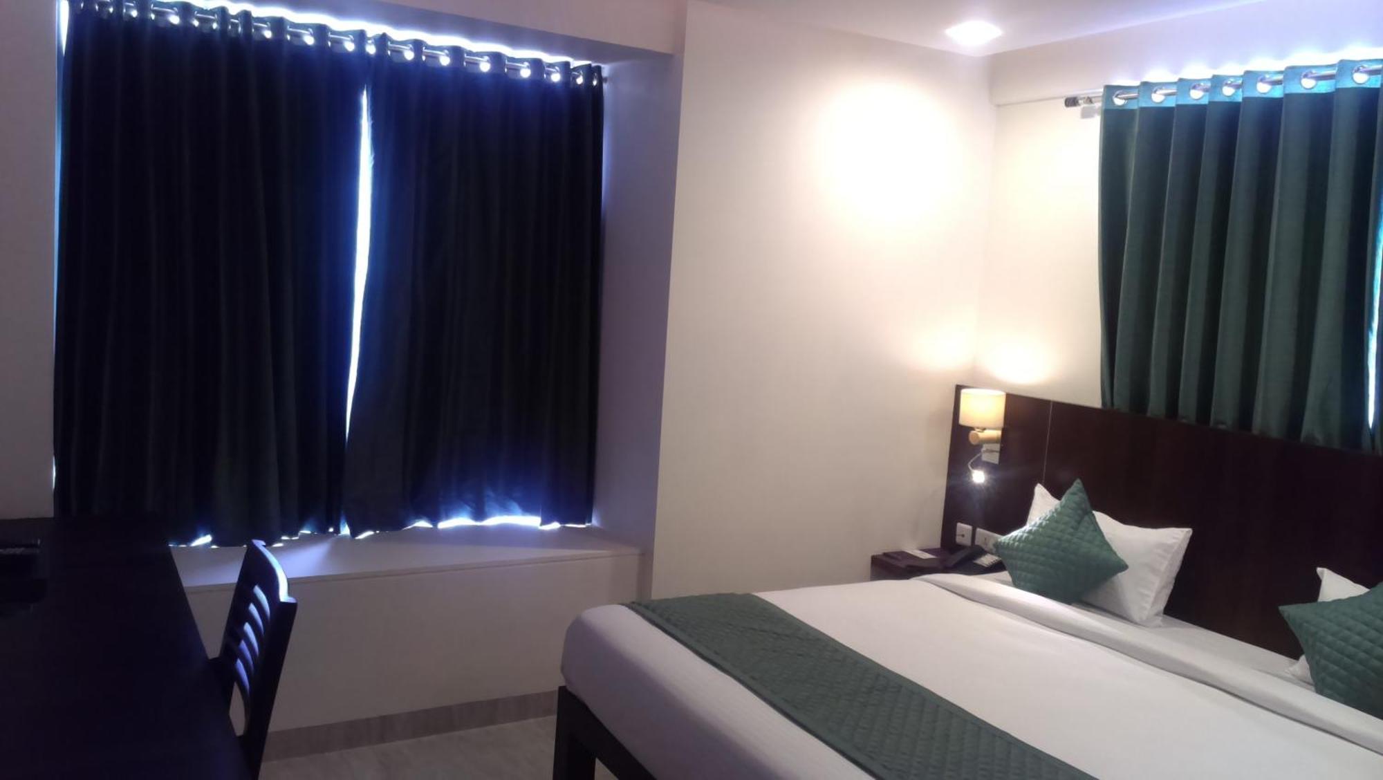 Hotel The Radiant Star Джайпур Екстериор снимка